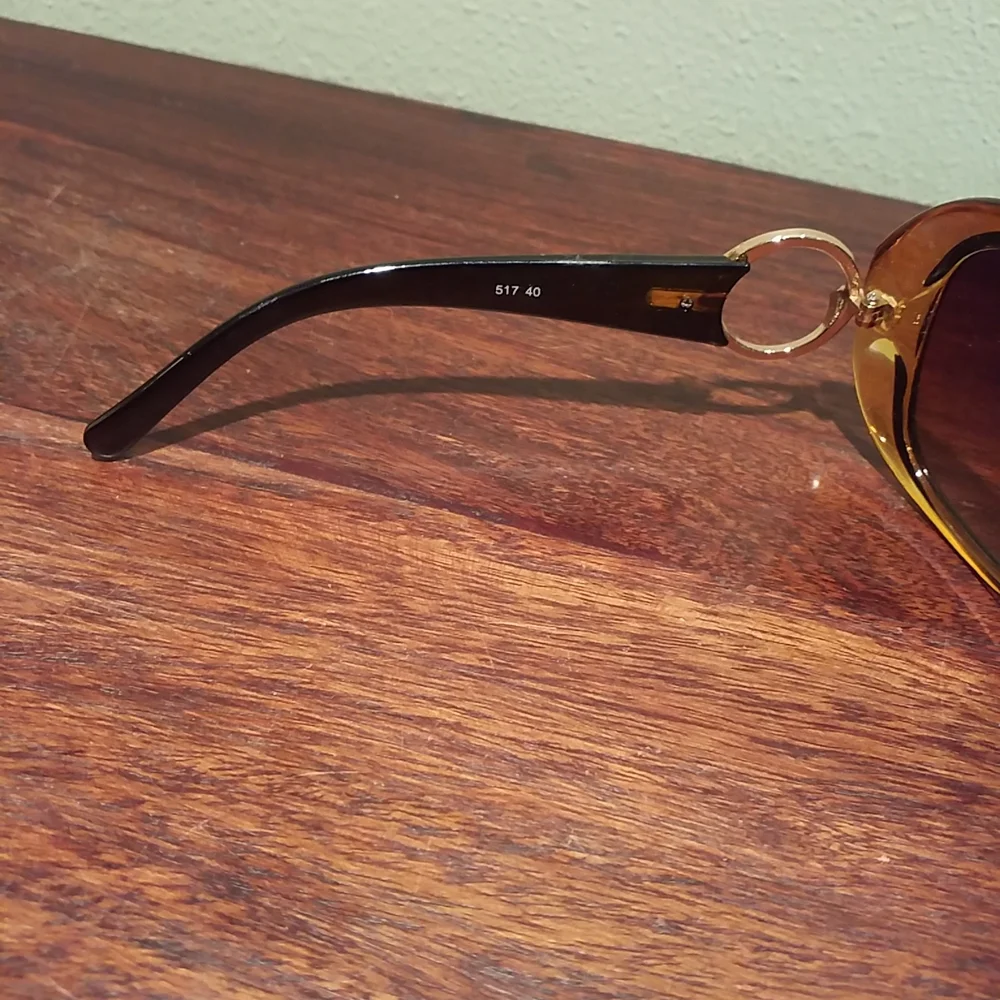 Kyara Itallian Sunglasses Amber & Black Frame